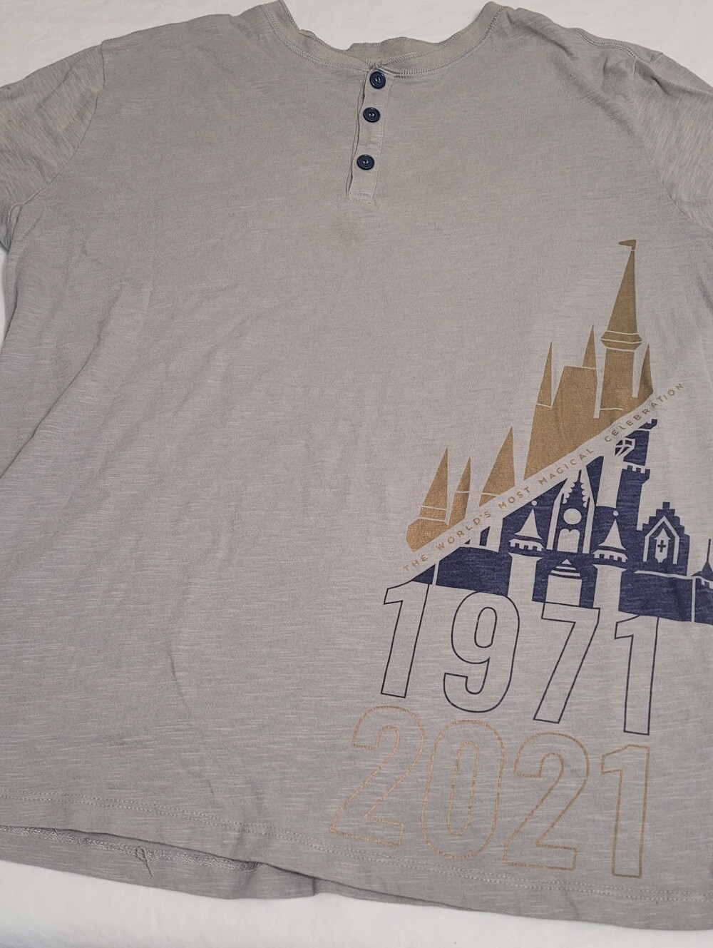 Walt Disney World 50th Anniversary Henley T-shirt Mens XL Gray